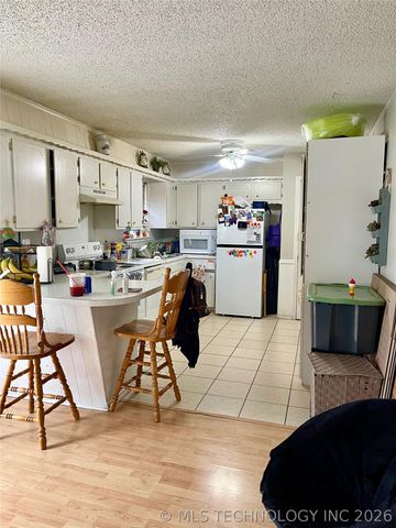 12012 E 37th Street, Tulsa, OK 74146