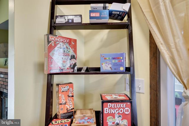 163 CAMBRIDGE CT, Bushkill, PA 18324