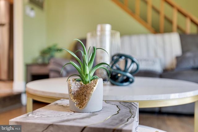 163 CAMBRIDGE CT, Bushkill, PA 18324