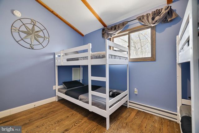 163 CAMBRIDGE CT, Bushkill, PA 18324