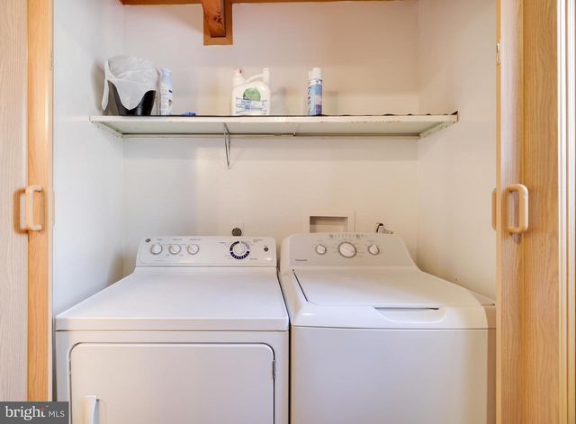 163 CAMBRIDGE CT, Bushkill, PA 18324