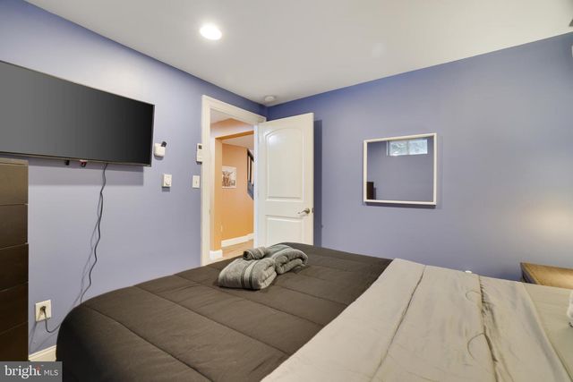 163 CAMBRIDGE CT, Bushkill, PA 18324