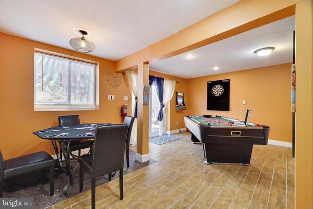 163 CAMBRIDGE CT, Bushkill, PA 18324