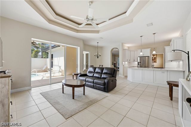 9227 Troon Lakes DR, Naples, FL 34109