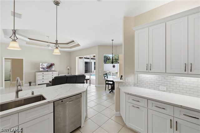 9227 Troon Lakes DR, Naples, FL 34109