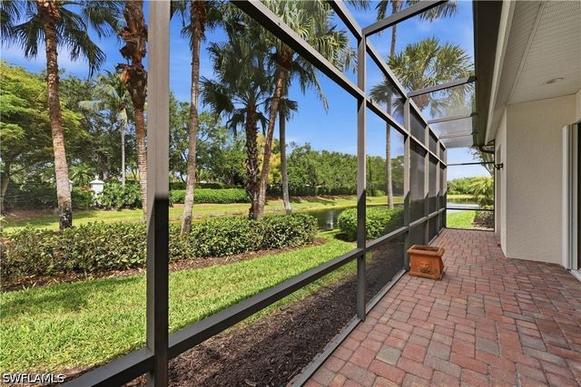 9227 Troon Lakes DR, Naples, FL 34109