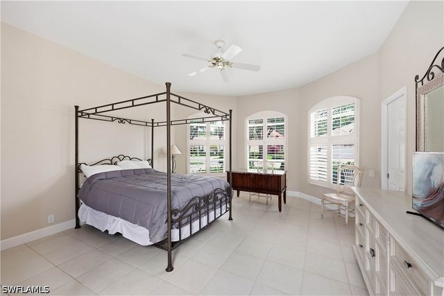 9227 Troon Lakes DR, Naples, FL 34109