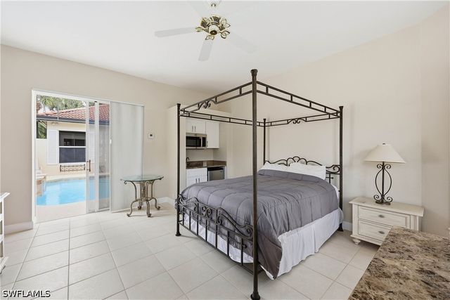 9227 Troon Lakes DR, Naples, FL 34109