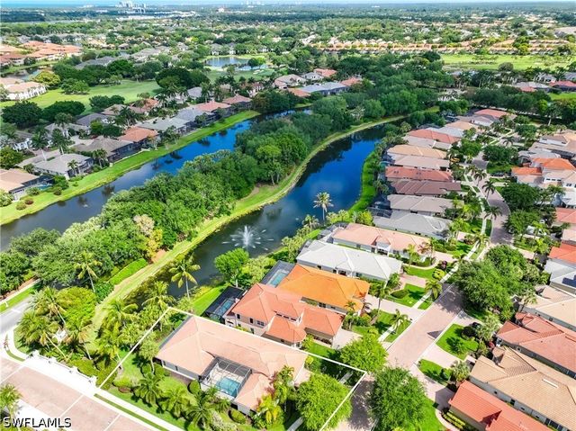 9227 Troon Lakes DR, Naples, FL 34109