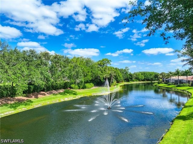 9227 Troon Lakes DR, Naples, FL 34109