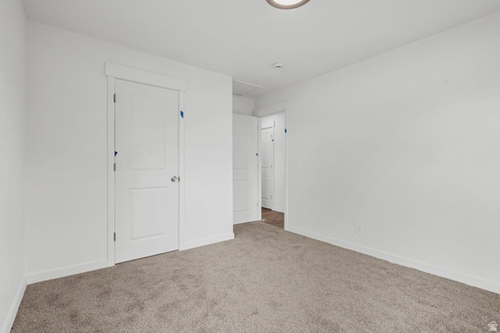 Image 14 of property listing at 4155 W 4715 S, Kearns, UT 84118