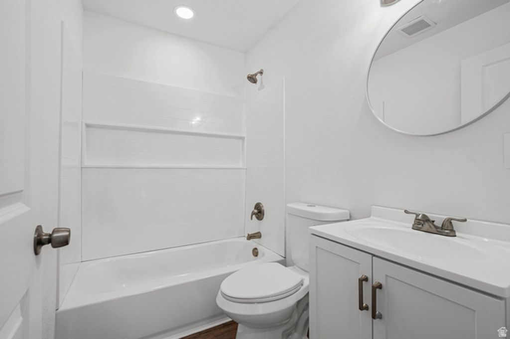 Image 15 of property listing at 4155 W 4715 S, Kearns, UT 84118