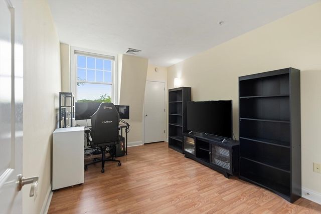 295 Salem St 98, Woburn, MA 01801