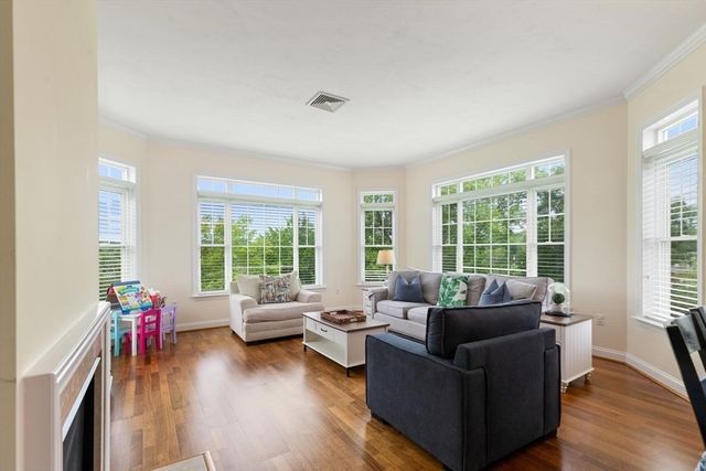 295 Salem St 98, Woburn, MA 01801