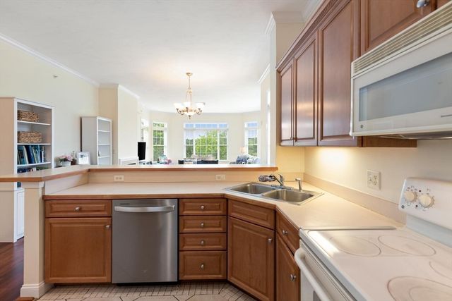 295 Salem St 98, Woburn, MA 01801