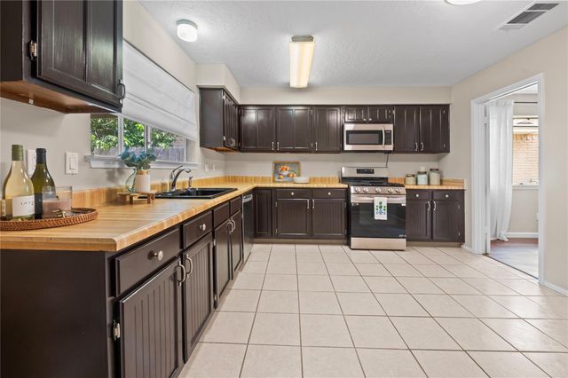 2115 Fort Laramie Drive, Katy, TX 77449