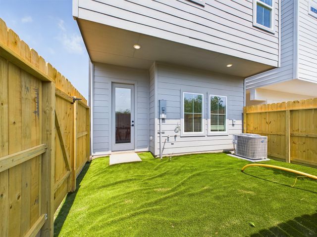 3004 Jensen Springs Lane, Houston, TX 77026