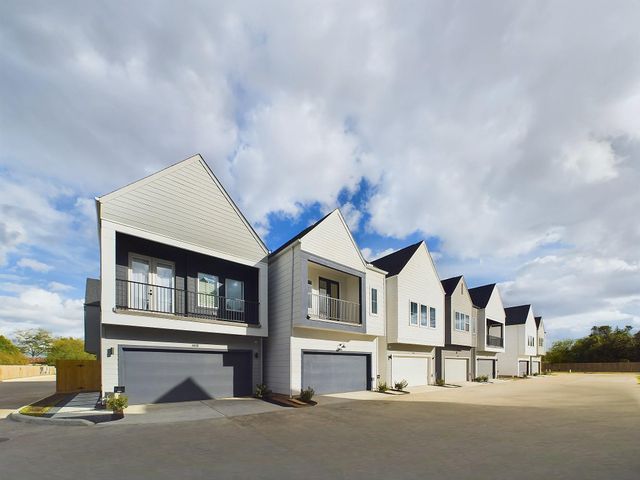 3004 Jensen Springs Lane, Houston, TX 77026