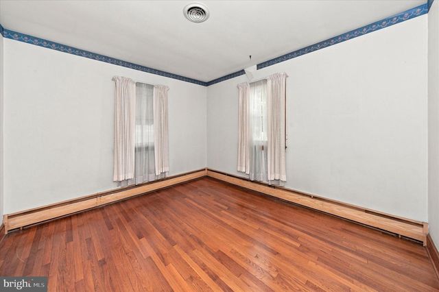 5 WYOMING AVE, Dover, DE 19904