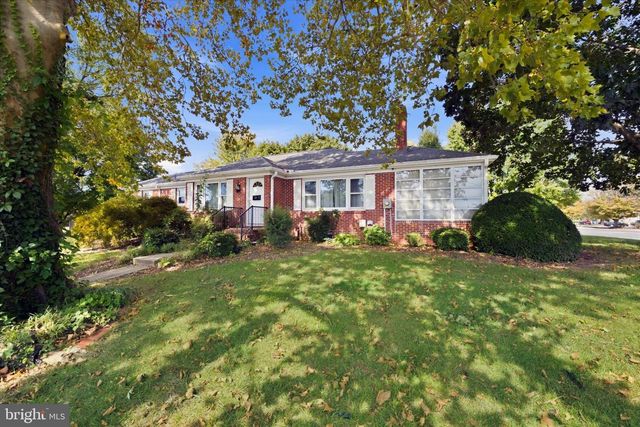 5 WYOMING AVE, Dover, DE 19904