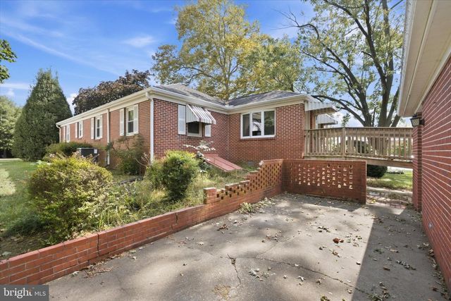 5 WYOMING AVE, Dover, DE 19904