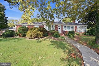 5 WYOMING AVE, Dover, DE 19904