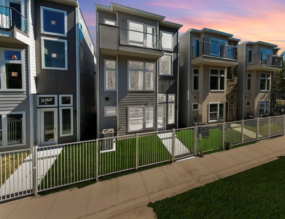 4017 Ward Street, Houston, TX 77021