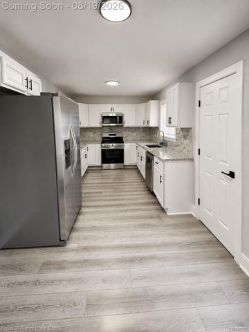 10066 Nottingham Road, Detroit, MI 48224