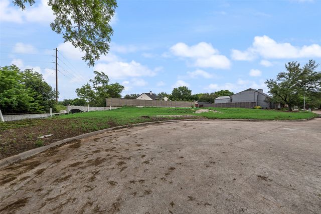 5809 Bent Oak Court, Dallas, TX 75248