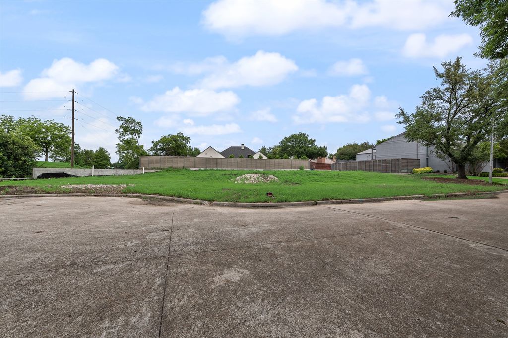 5809 Bent Oak Court, Dallas, TX 75248