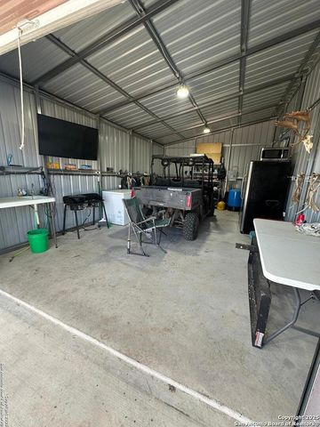 3190 Sd 24910, Rocksprings, TX 78880