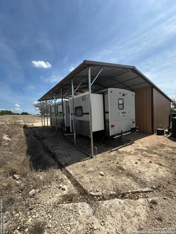 3190 Sd 24910, Rocksprings, TX 78880