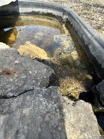 3190 Sd 24910, Rocksprings, TX 78880