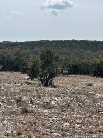 3190 Sd 24910, Rocksprings, TX 78880