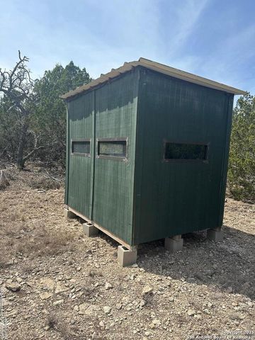 3190 Sd 24910, Rocksprings, TX 78880