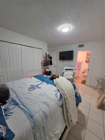 7673 W 29th Ln 102-47, Hialeah, FL 33018