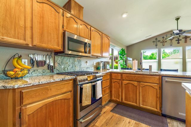 732 Cherrywood Drive, Medford, OR 97504