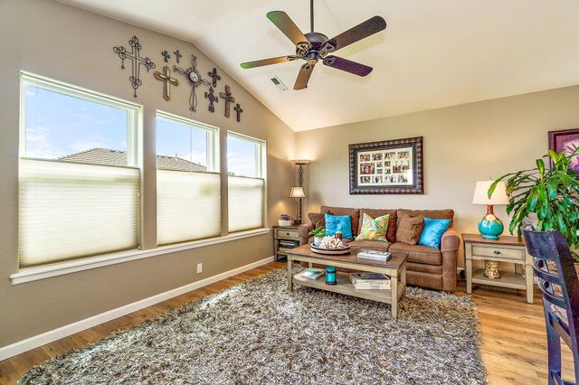 732 Cherrywood Drive, Medford, OR 97504