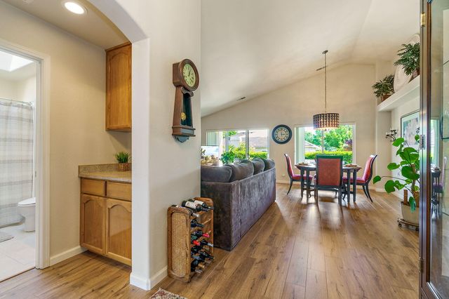 732 Cherrywood Drive, Medford, OR 97504