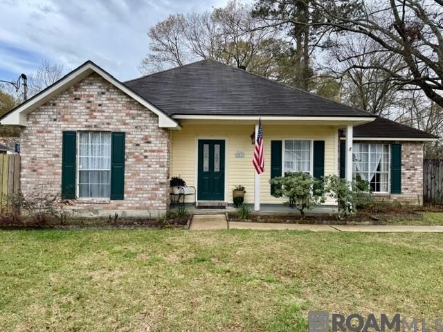 12820 Ina Dr, Walker, LA 70785