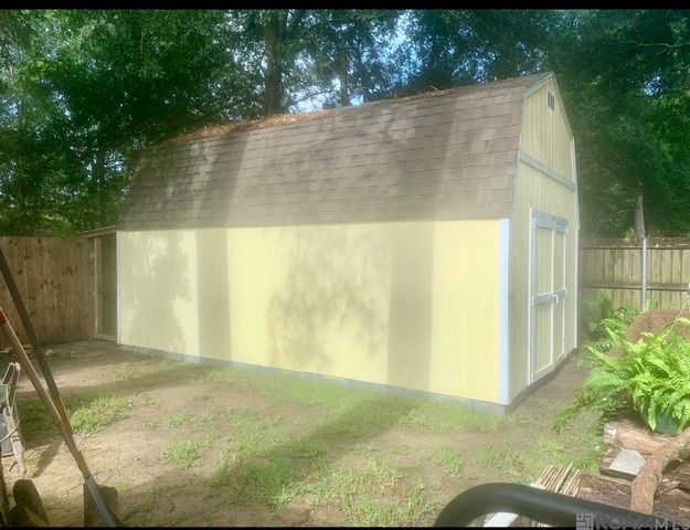 12820 Ina Dr, Walker, LA 70785