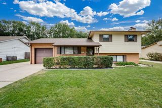 428 S Spring Creek Dr, Derby, KS 67037