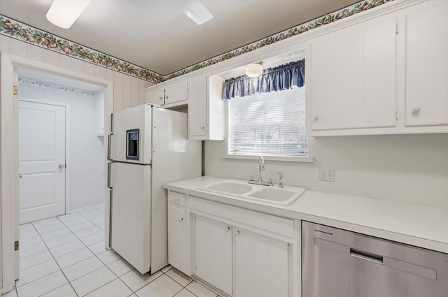 3311 Peachtree Lane, Pantego, TX 76013