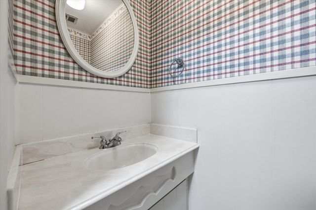 3311 Peachtree Lane, Pantego, TX 76013