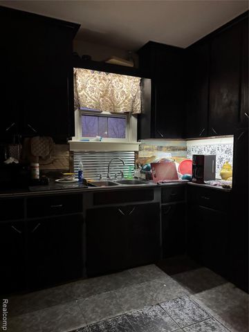 1422 Leith Street, Flint, MI 48506