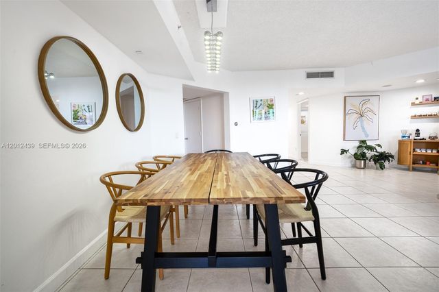 21055 Yacht Club Dr 605, Aventura, FL 33180