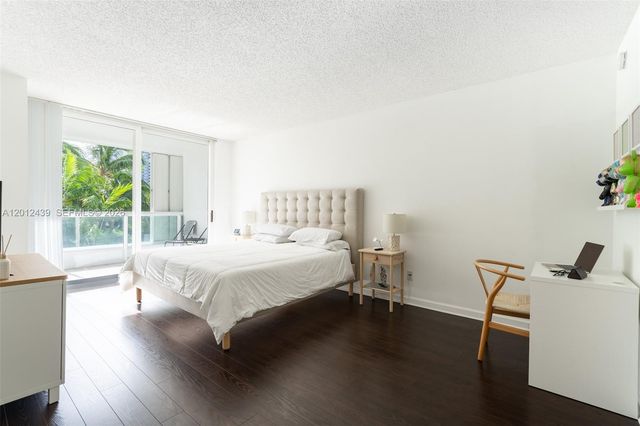 21055 Yacht Club Dr 605, Aventura, FL 33180
