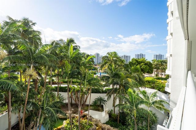 21055 Yacht Club Dr 605, Aventura, FL 33180