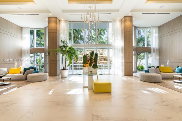 21055 Yacht Club Dr 605, Aventura, FL 33180