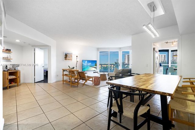 21055 Yacht Club Dr 605, Aventura, FL 33180